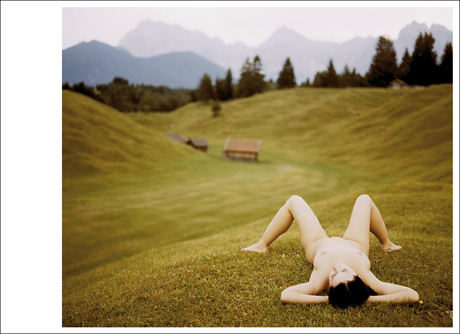 Copyright by Christian Feist Christian Feist: NUDES (Seiten 52/53)